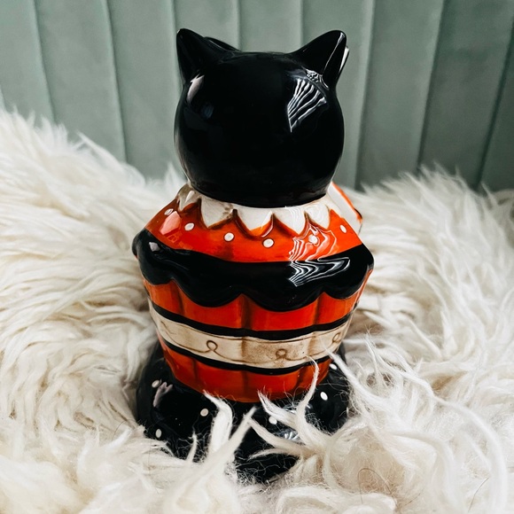 SOLD Johanna Parker halloween cat napkin Holder - Picture 2 of 4